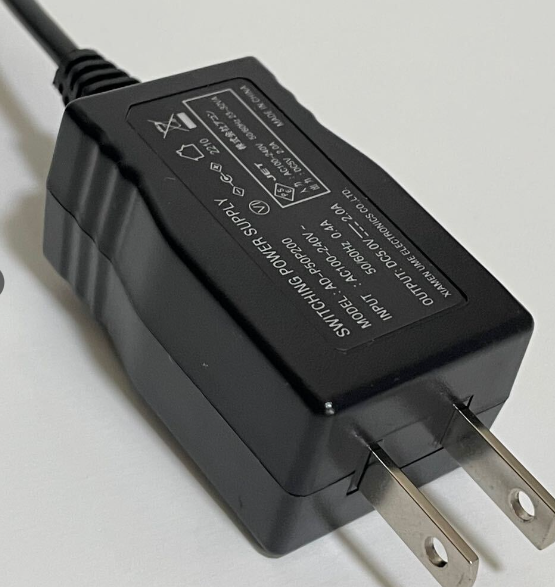 *Brand NEW*５V 2A AC/DC ADAPTER AD-P50P200 SWITCHING POWER SUPPLY