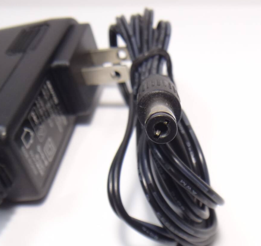 *Brand NEW* GENTOS SW15-050S250J 5V 2.5A AC/DC ADAPTER Power Supply - Click Image to Close